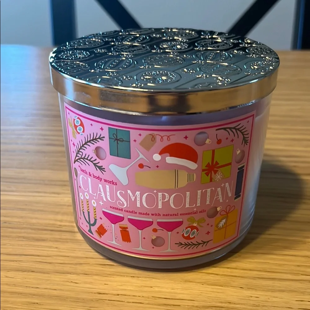Bath & Body Works 3 Wick Candle. Clausmopolitan.